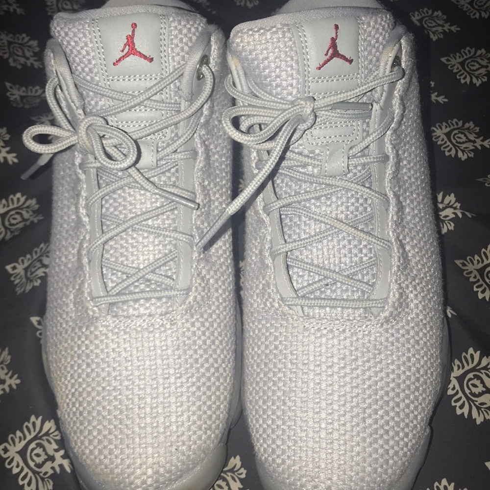 Jordan Horizons— Woman’s 8/ Youth 6